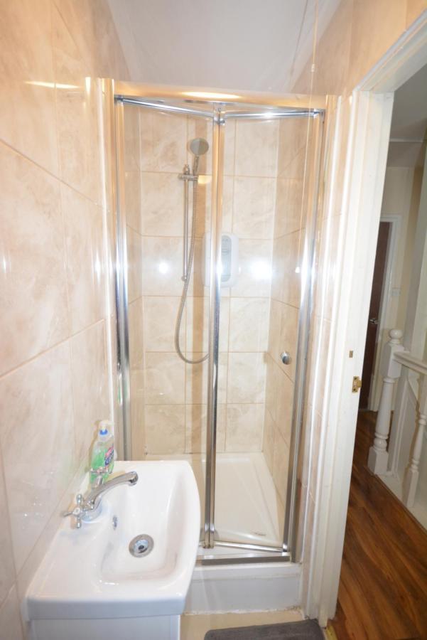 London Deluxe 6 Bedroom House Ντάγκεναμ Εξωτερικό φωτογραφία