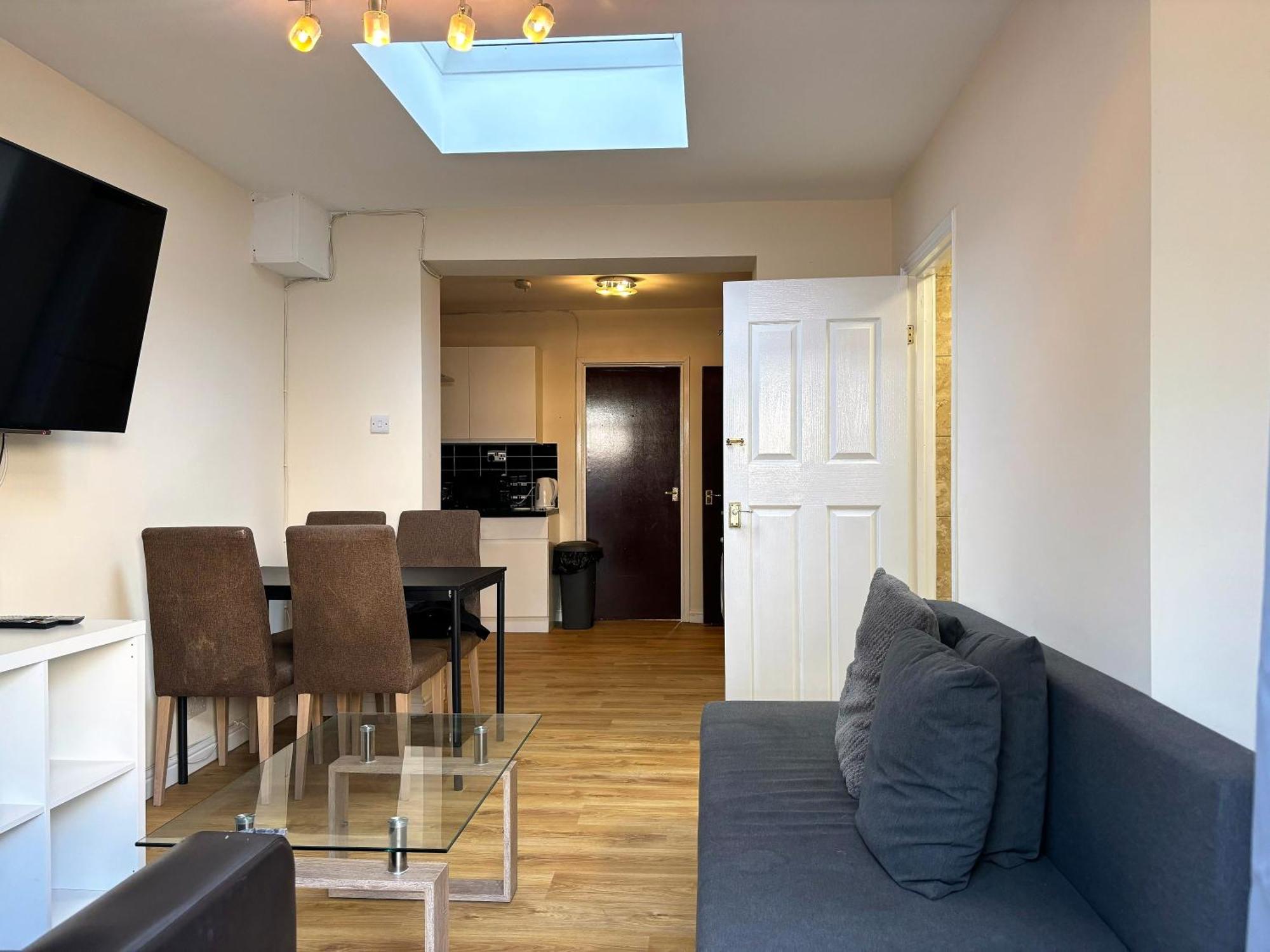 London Deluxe 6 Bedroom House Ντάγκεναμ Εξωτερικό φωτογραφία